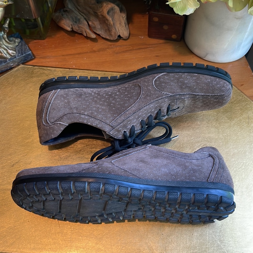 Prada Calzature Brown Suede America’s Cup Trainer Sneakers - Picture 7 of 16